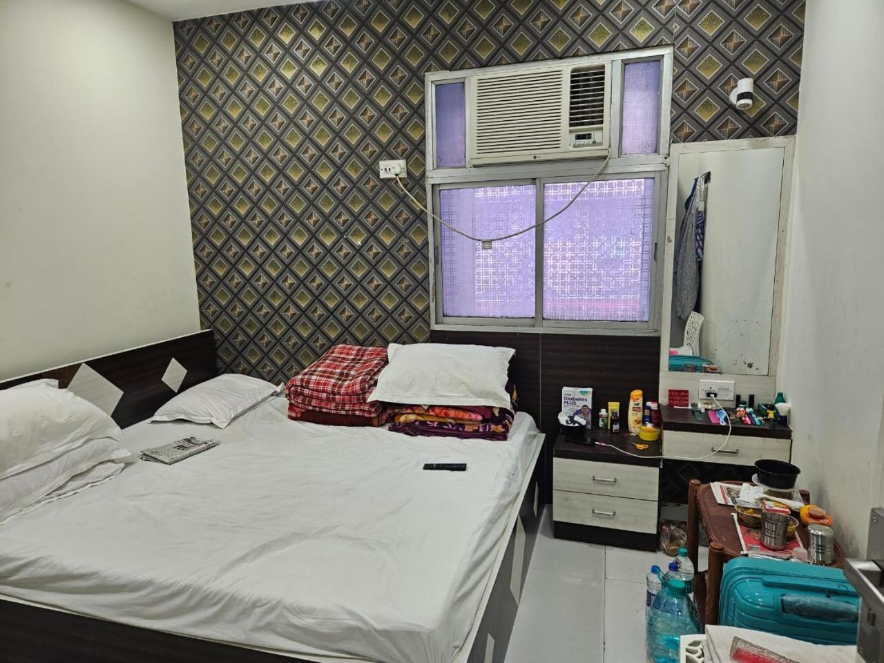 Hotel Elliot Comfort Inn Kalküta Dış mekan fotoğraf